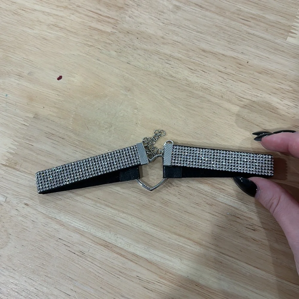 Crystal Studded Heart Chocker - Picture 3 of 4